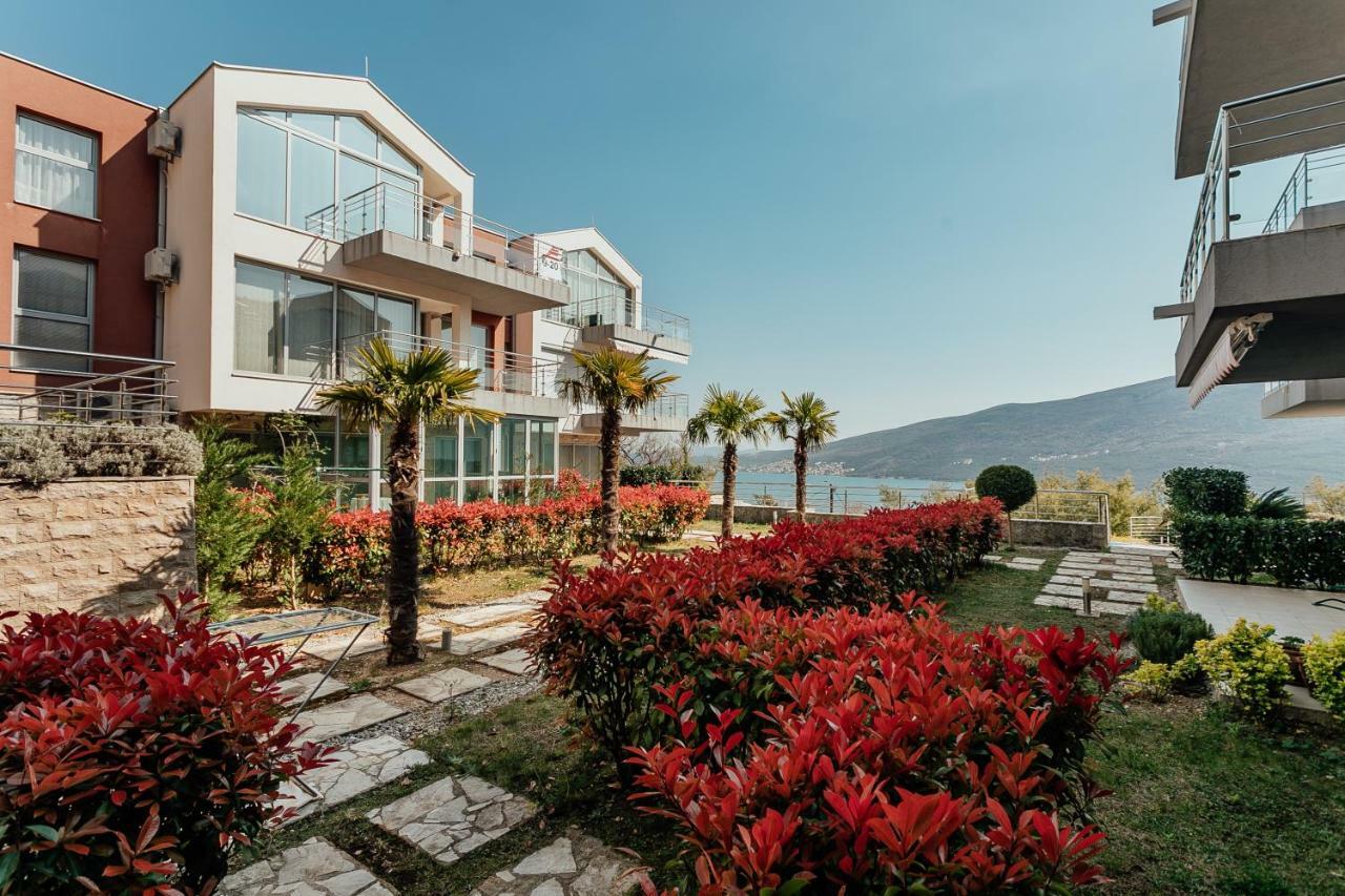Acacia Hill A3 Apartment Thenovici Exterior photo
