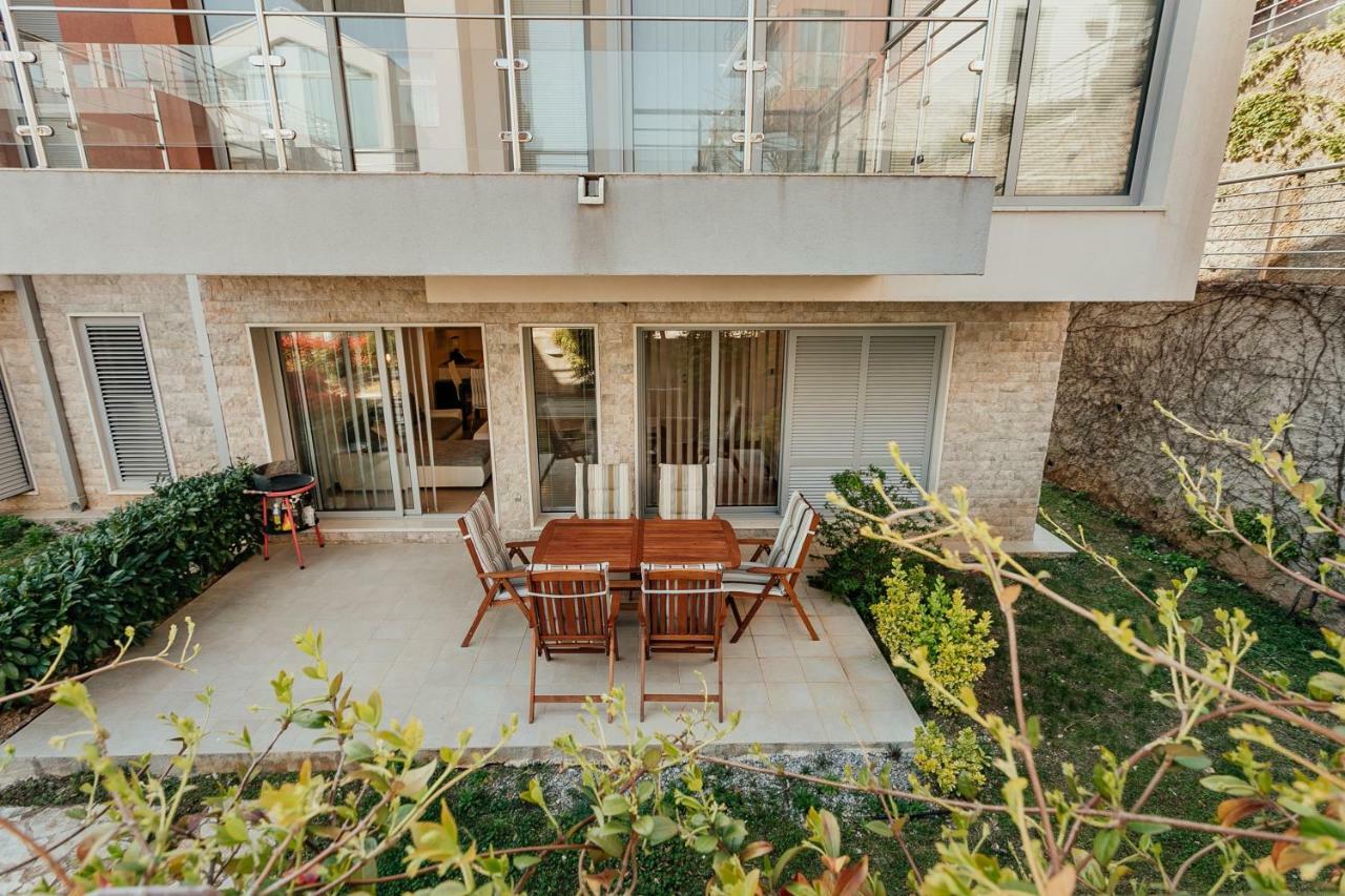 Acacia Hill A3 Apartment Thenovici Exterior photo