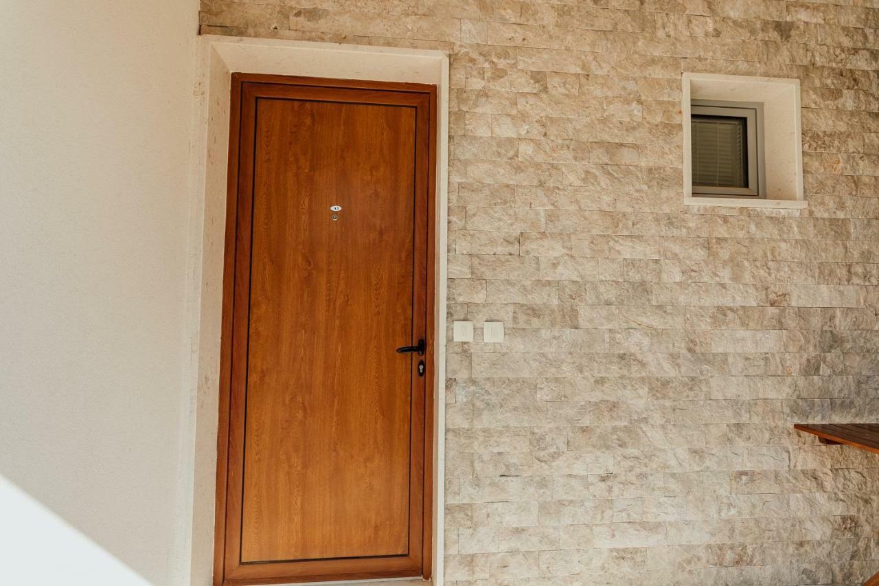 Acacia Hill A3 Apartment Thenovici Exterior photo