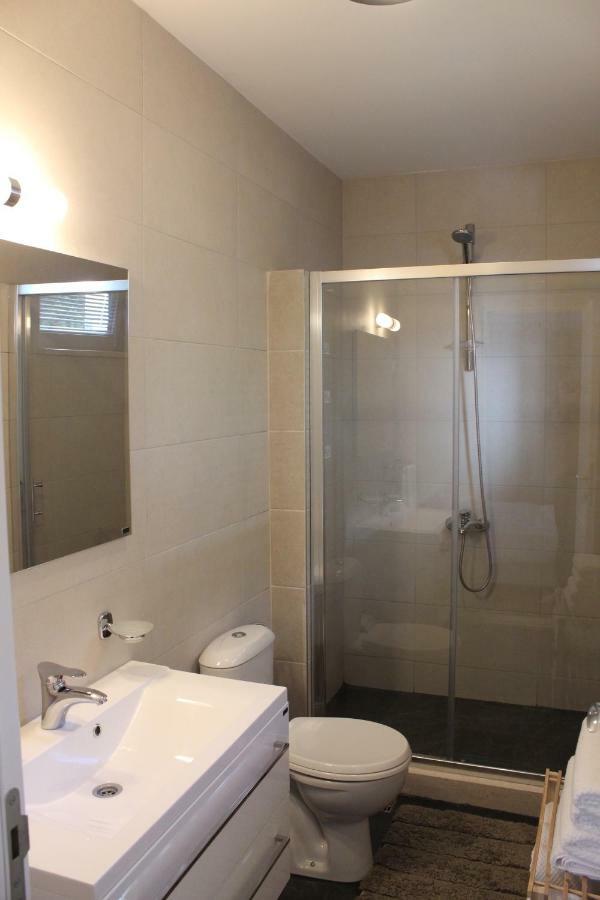 Acacia Hill A3 Apartment Thenovici Exterior photo